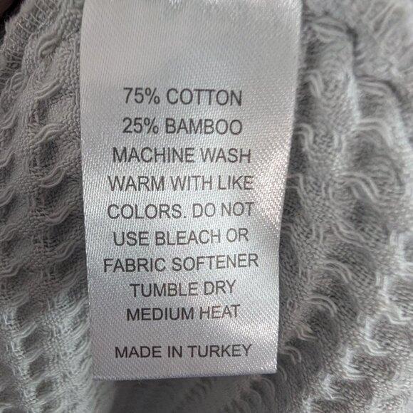 Matouk Kiran Robe in Silver Grey Size Small / Medium Cotton Bamboo Blend Cozy - Picture 11 of 12